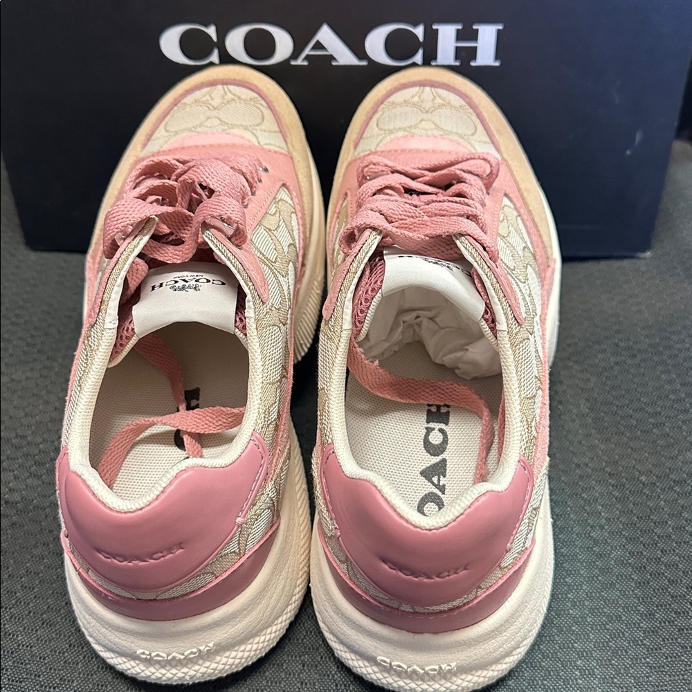Coach ladies size 7.5 sneakers new in box
Sig tech runner pink/Lt. khaki - Picture 4 of 11